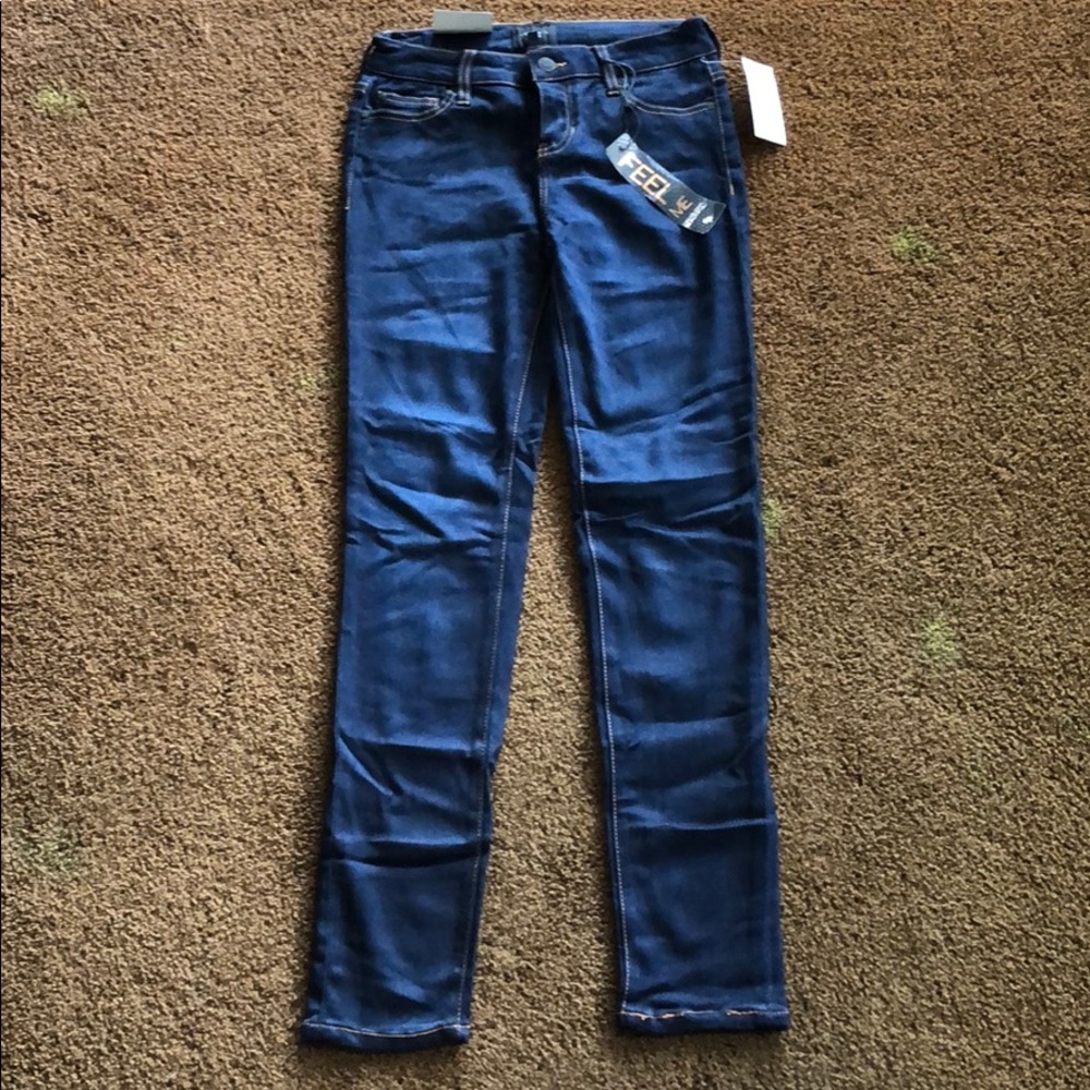 Skinny short inseam jeans - Celebrity Pink